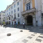 The Downtown Terrace - Fabulous Views, Romantic Penthouse, 6th-floor No Lift Lisboa