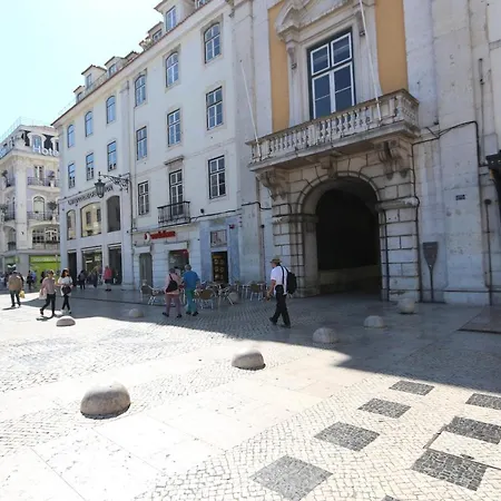 Fantastic Terrace In A Romantic Penthouse At Downtown Lisbon