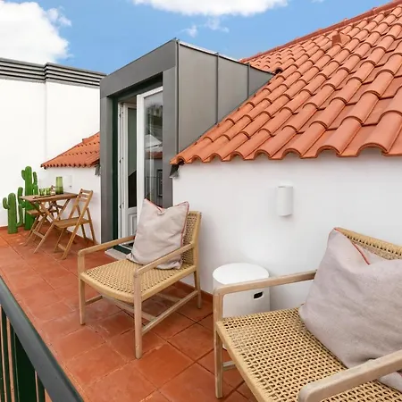 Fantastic Terrace In A Romantic Penthouse At Downtown Apartment Lisbon