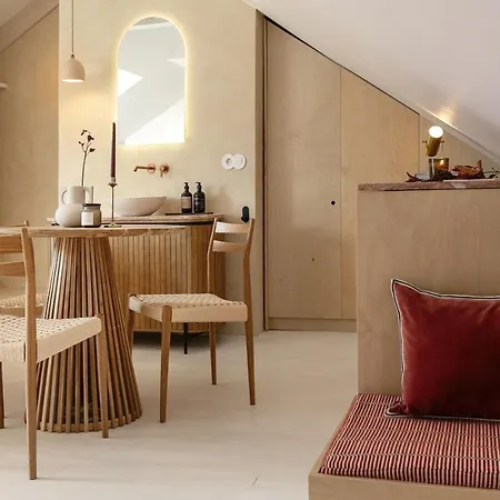 Fantastic Terrace In A Romantic Penthouse At Downtown Apartment