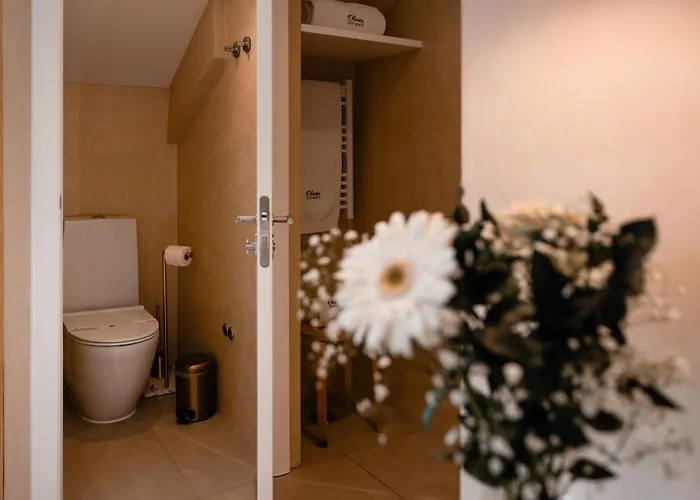 Lejlighed The Downtown Terrace - Fabulous Views, Romantic Penthouse, 6th-floor No Lift Lisboa