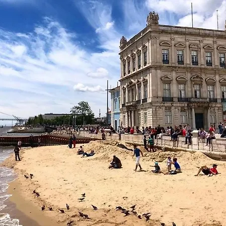 The Downtown Terrace - Fabulous Views, Romantic Penthouse, 6th-floor No Lift Διαμέρισμα *