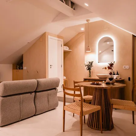 Apartamento The Downtown Terrace - Fabulous Views, Romantic Penthouse, 6th-floor No Lift *