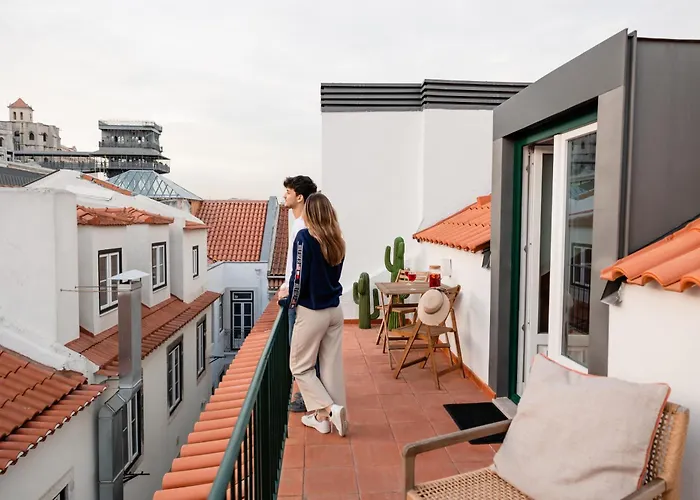 The Downtown Terrace - Fabulous Views, Romantic Penthouse, 6th-floor No Lift Appartamento
